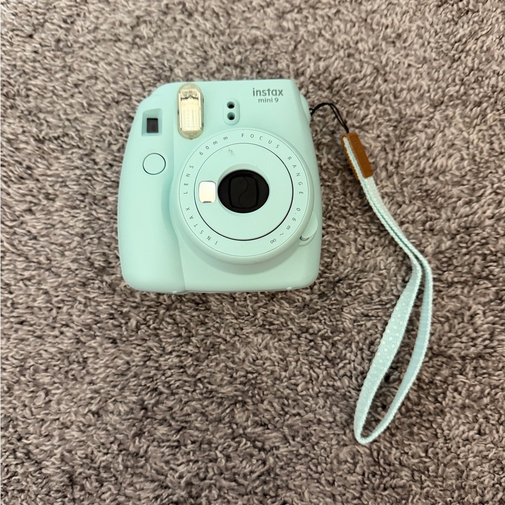 Fujifilm instax mini 9 Instant Camera - Mint Green